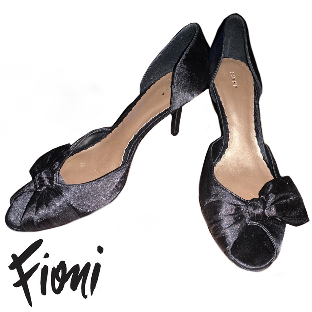 Fioni Black Heels ⭐️LIKE NEW⭐️